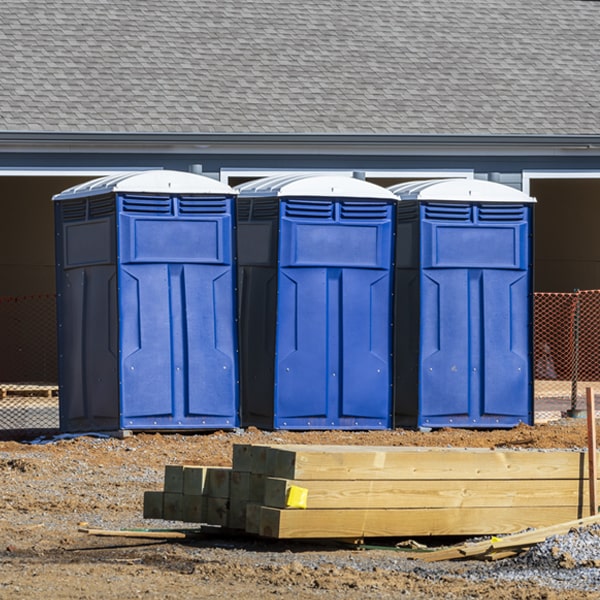 how can i report damages or issues with the portable toilets during my rental period in Herculaneum